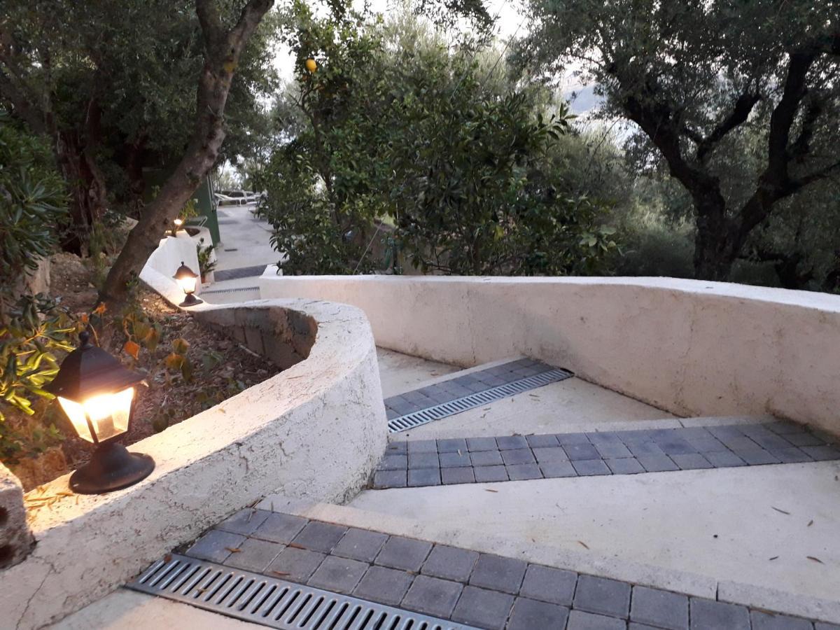 Villetta In Verde! Magnificent Sea View Vakantiehuis
